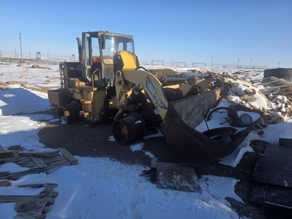 Фронтальный погрузчик