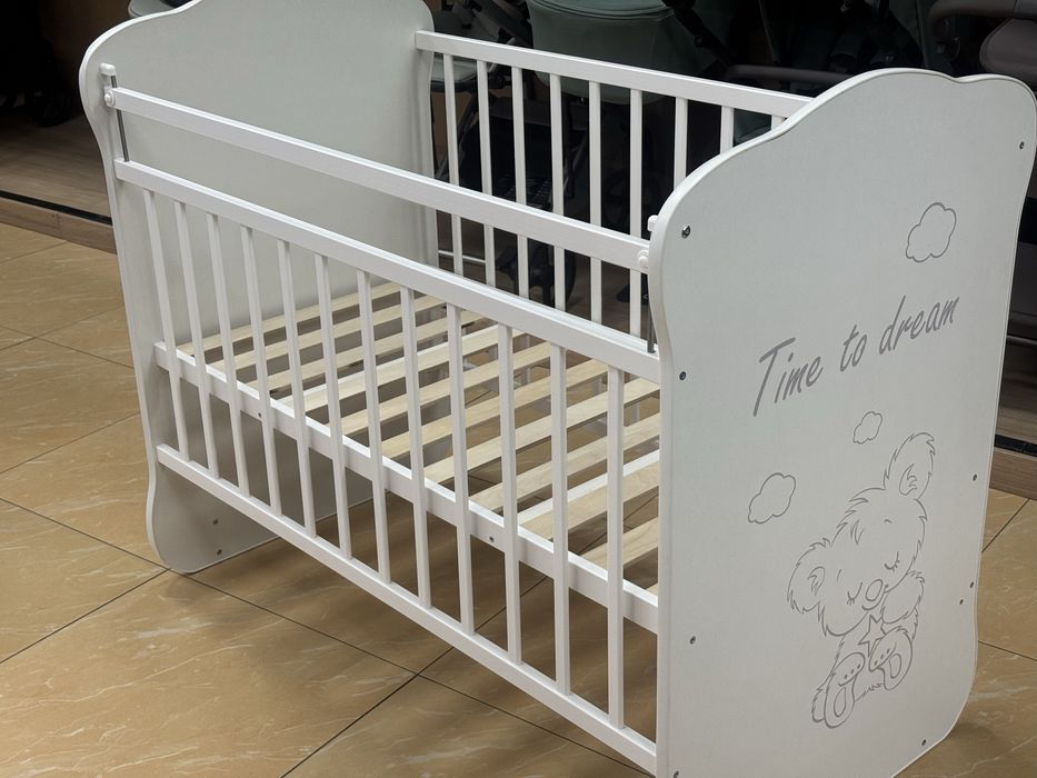 Детская кроватка (манеж)