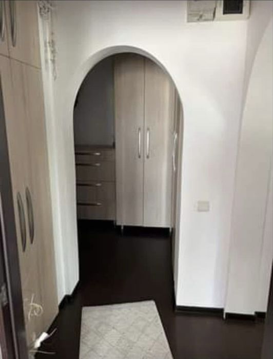 Vând apartament 3 camere