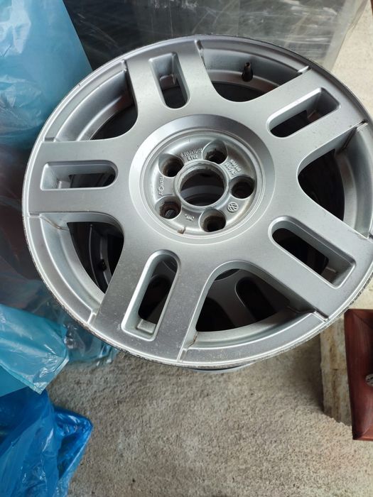 Jante Aliaj R16 Volkswagen golf 4