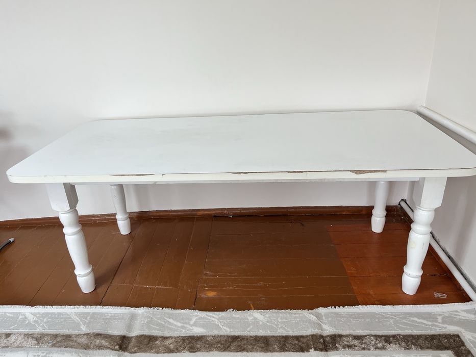 Продам стол в хорошем состоянии