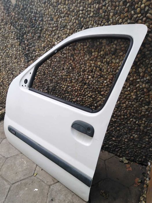 Предна лява врата за Рено Канго