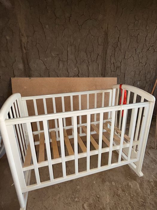 Манеж в хорошем состояние,