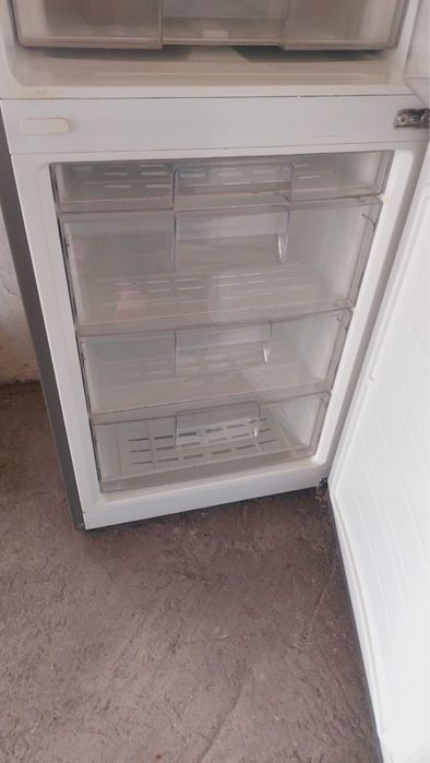 Холодильник б/у (не рабочий)