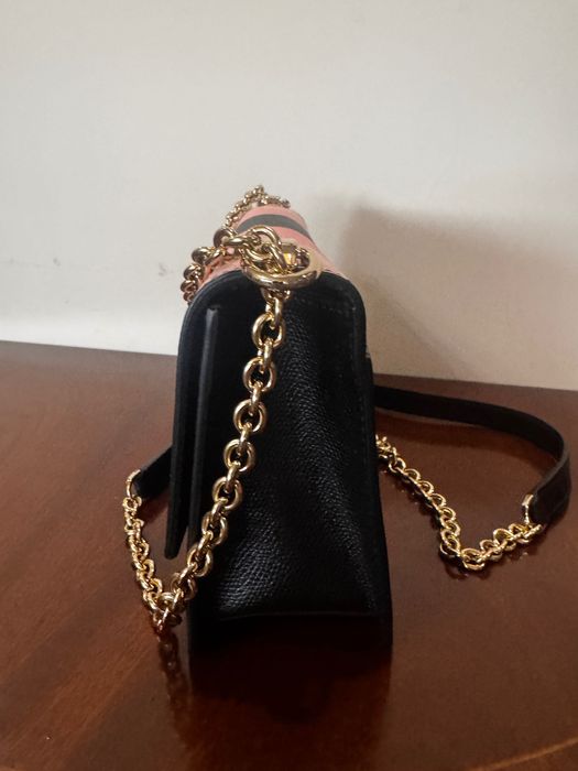 Furla 1927 неразличима от нова