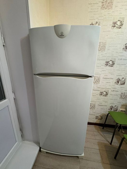 Срочно продам холодильник