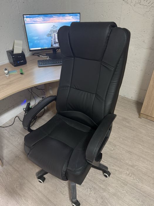 Кресло офисное кожанное