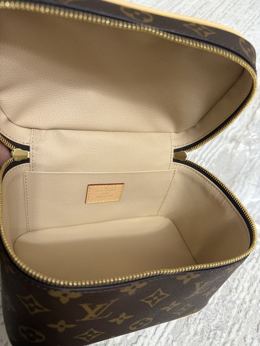 Косметичка Nice medium LV Louis Vuitton