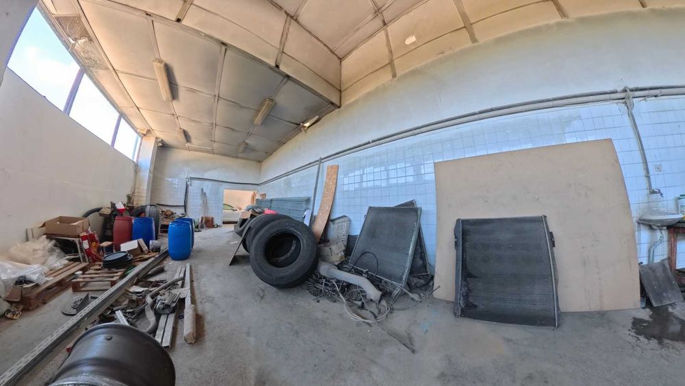 Продава се Промишлена сграда в Разград, Промишлена зона - Запад - 1453 кв.м за 826 €/кв.м - Снимка #2