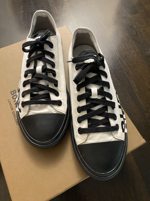 Tenisi BURBERRY pt barbati 43,5