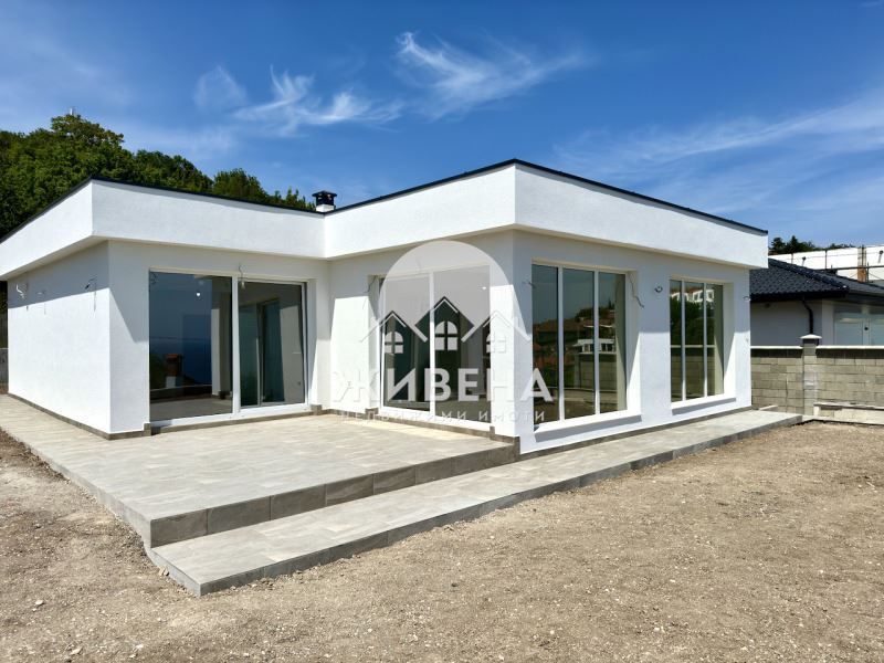 Продава се Къща в к.к. Албена - 151 кв.м за 1755 €/кв.м - Снимка #1