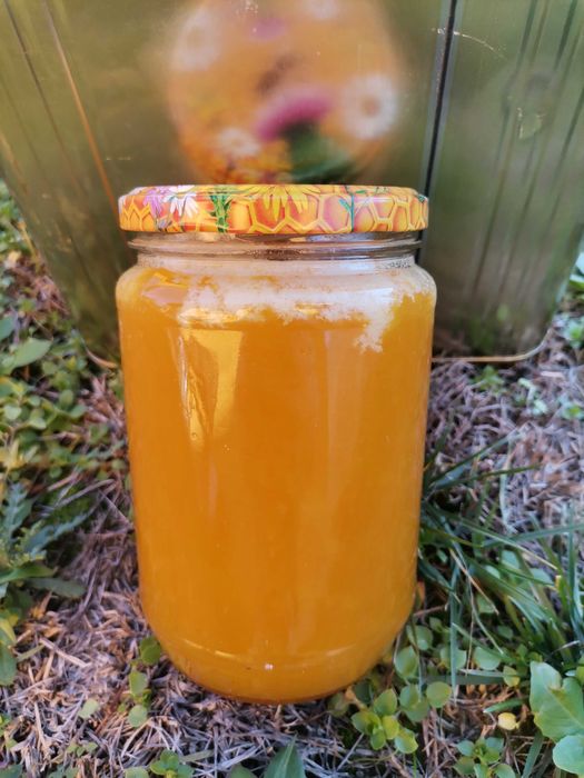 Мед, тенекии и в буркани