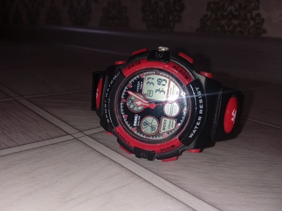 Наручные часы Skmei 1163 красные