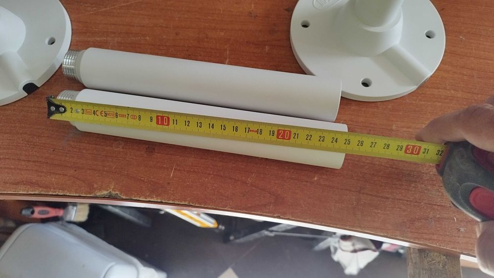 Стойка алуминиева за стенен монтаж на камери - с фланец и пластмасова