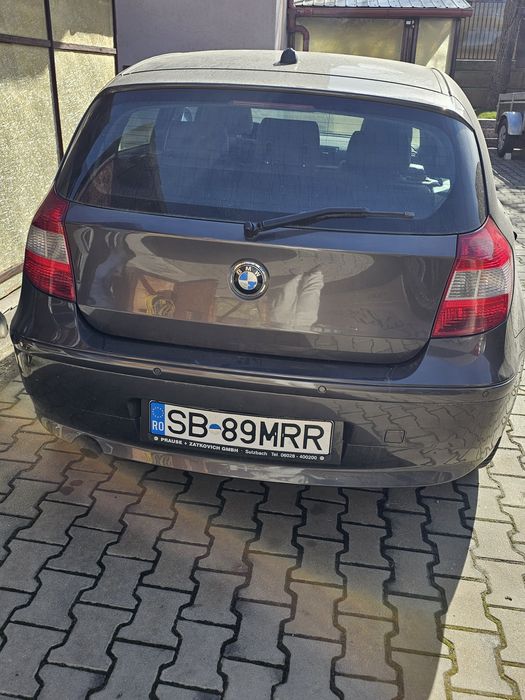 BMW seria 1, 118i