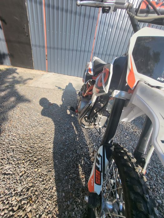 Продам кроссовый мотоцикл