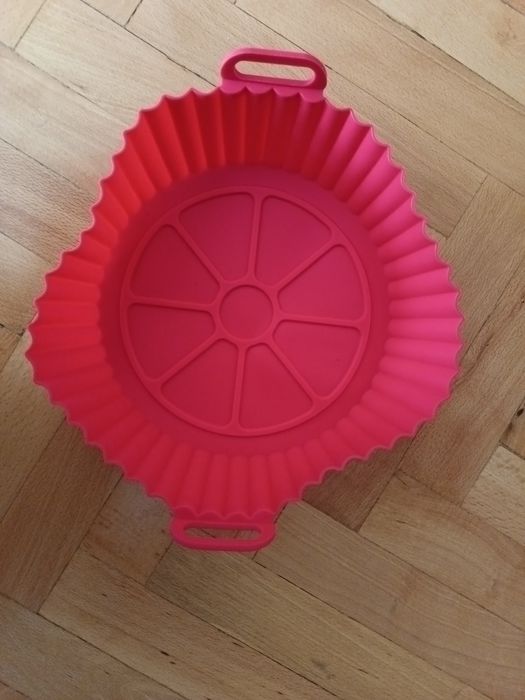 Силиконова тарелка