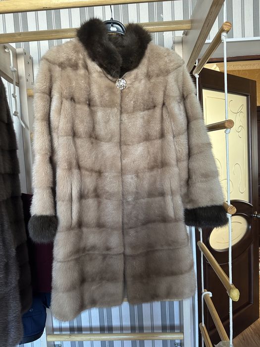 Норковая шуба с Соболь!  Срочно! Трансформер . 42-44 и.