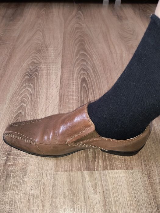 Pantofi din piele naturala