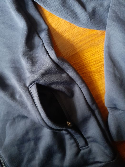 Armani мъжко горнище M размер.