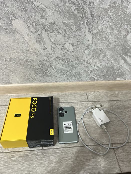 Poco f6 12/512gb