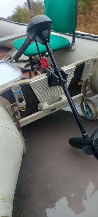 Продам лодку ПВХ.