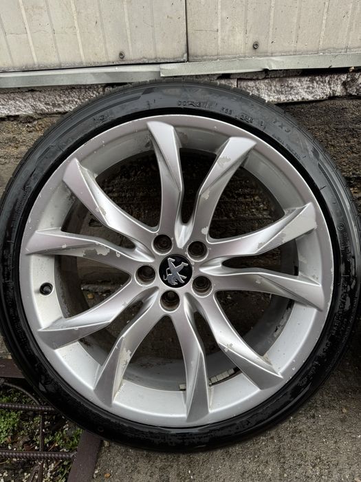 Jante R19 gama Peugeot 9673495677 cu anvelope 235/40/19