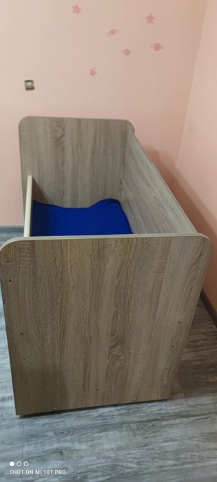 Две кошари за деца