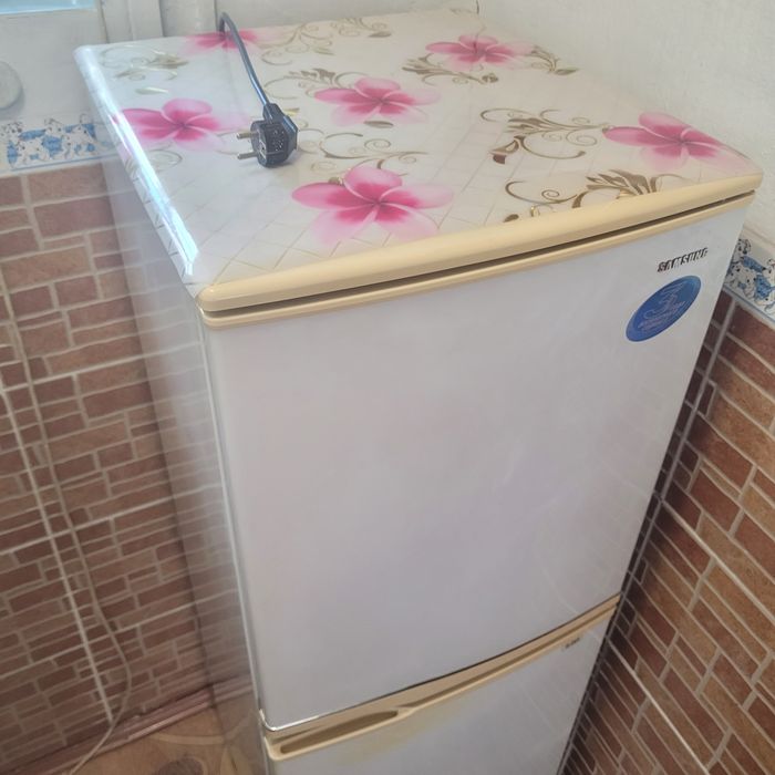 Холодильник SAMSUNG SR-22NFB. Требует ремонта