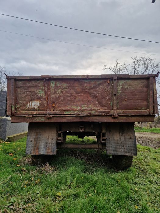 Remorca 5 Tone Basculare