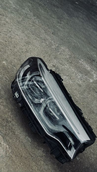 Оригинални фарове BMW  G30 G31 Full Led Adaptive 2017 година