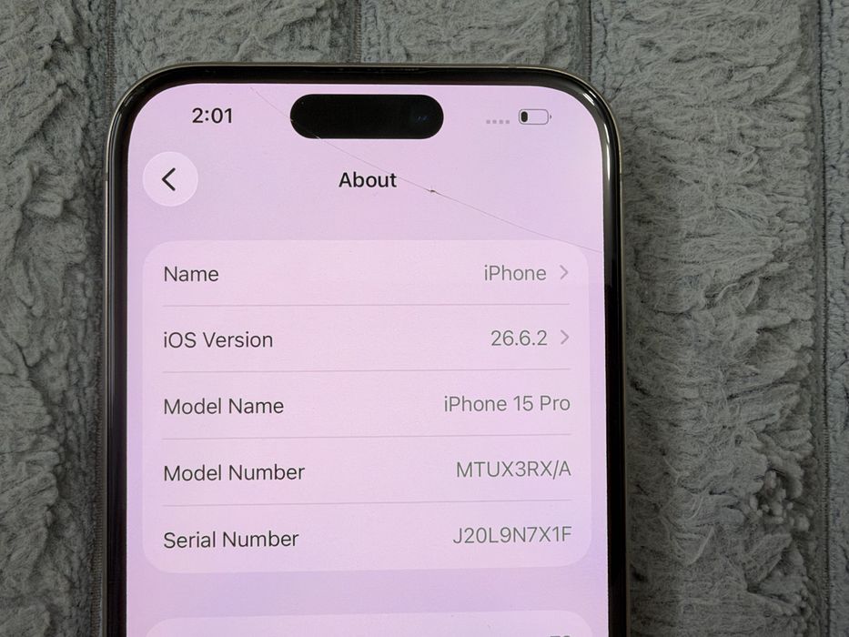 Iphone 15 pro natural titanium