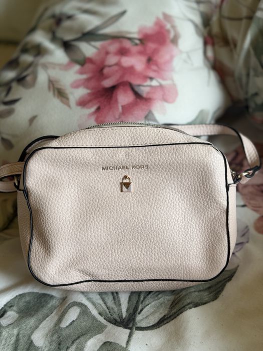 Michael Kors чанта