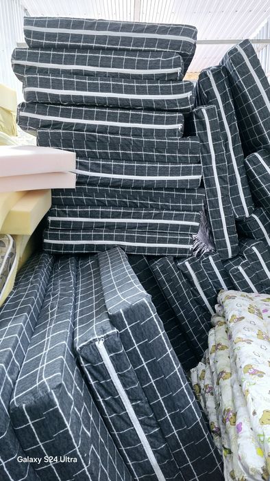 Поролоновые матрасы, одеяло, подушки, постельное белье