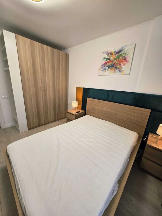 Inchiriez ap 2 camere tip studio, Etaj 6 din 7, Parcare,metrou Berceni