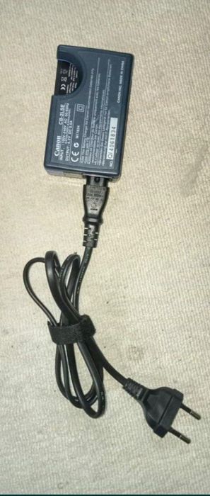 Încărcător pentru laptop LG și Canon