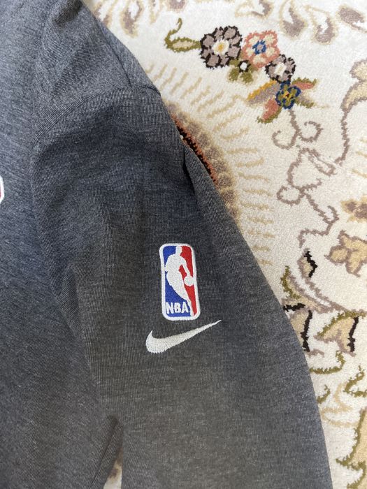 Продам кофту CHICAGO23