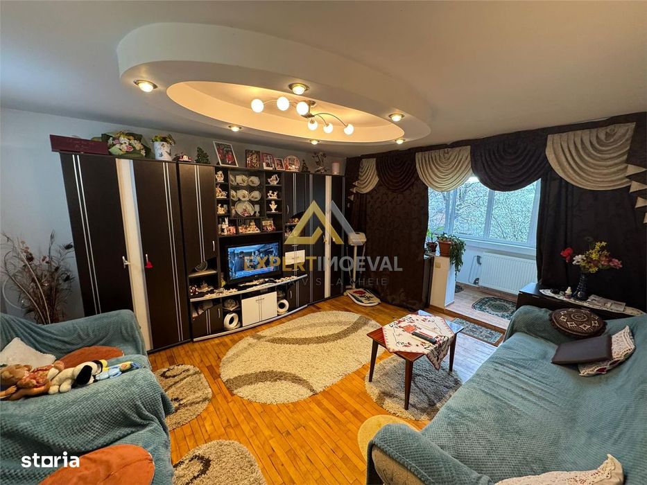 Apartament 3 camere decomandat