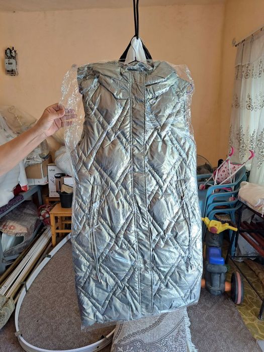 Продам женские платья и куртку