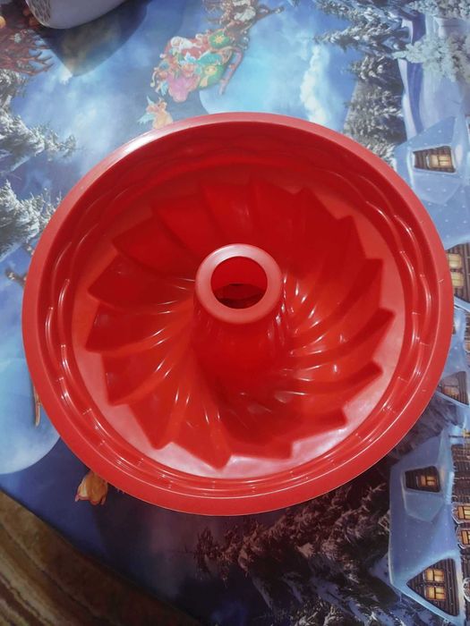 Силиконови форми за хляб и кекс