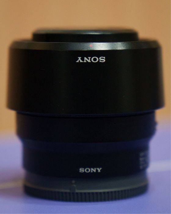 Объектив Sony FE 50mm f/1.8