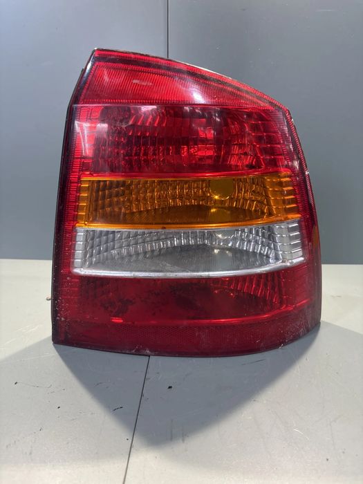 Lampa / Tripla stop dreapta pe aripa Opel Astra 2000 1.6 MT (101 hp)