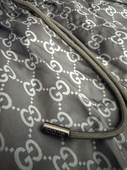 Sort de baie Gucci colectie noua vara 2025