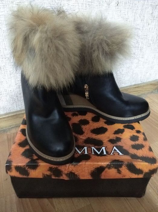 Сапоги и сапожки  Новые.