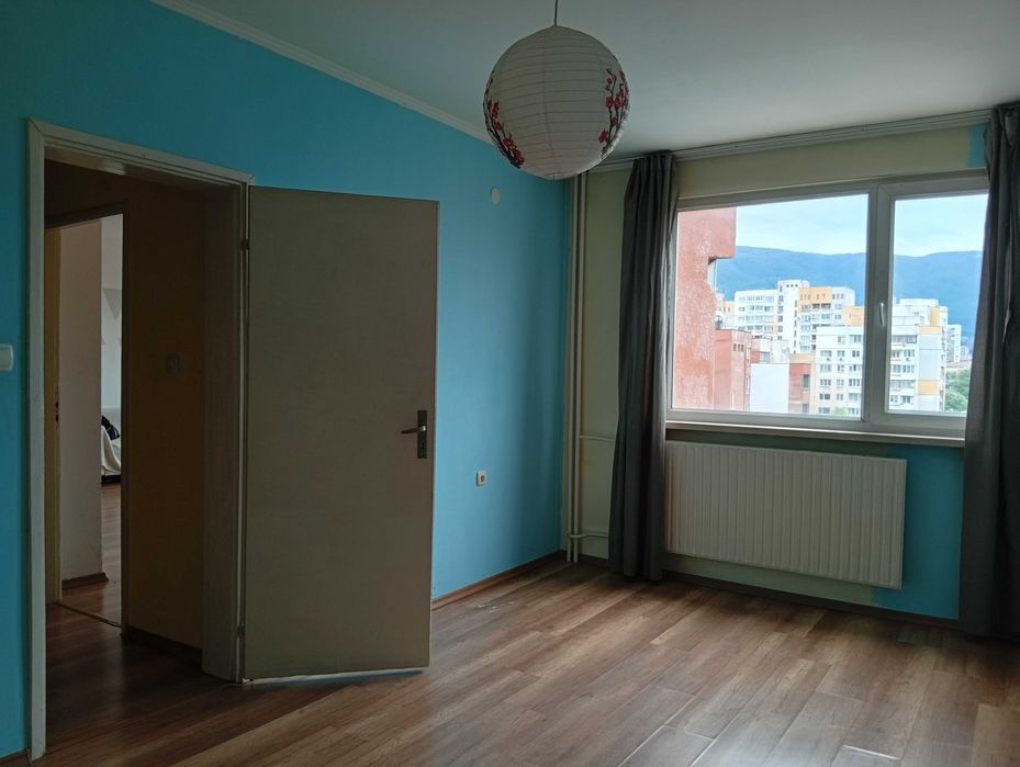 Южен двустаен  в Бели брези  - метростанция България. 229900 e.