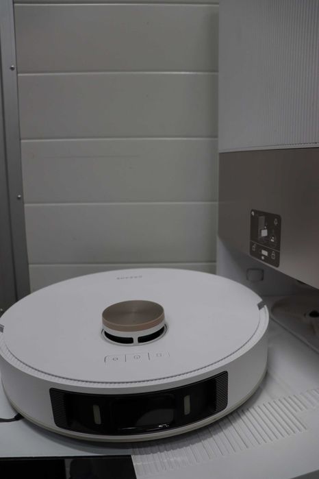 Прахосмукачка робот Dreame L20 Ultra COMPLETE RLX41CE-1, до 180 минути