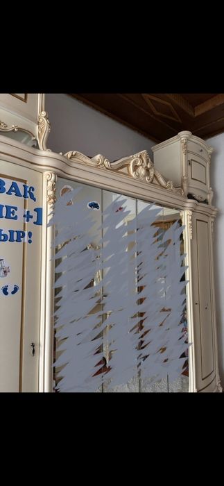 Срочно продаётся спальный гарнитур!