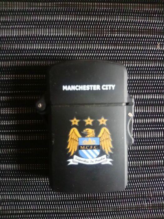 Запалки газови шест броя.