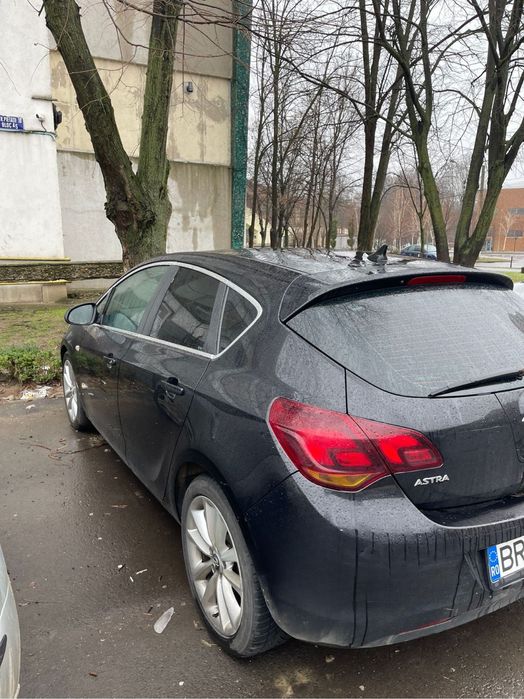 De vânzare Opel Astra J / 1.7Cdti
