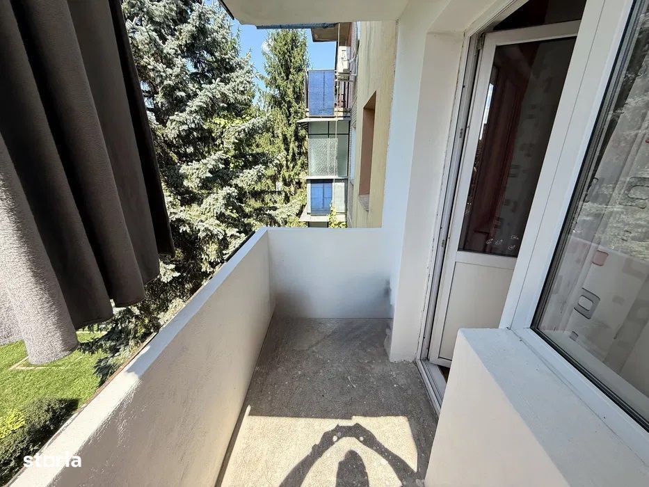 Dambu Pietros - Vanzare ap. 3 camere + copertina